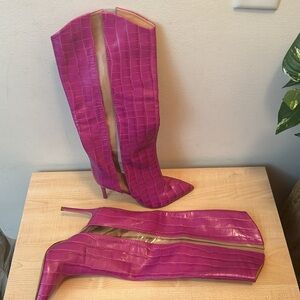 SCHUTZ Maryana Pink Croc Embossed Leather Boot w/Clear Vinyl Side Panels - New